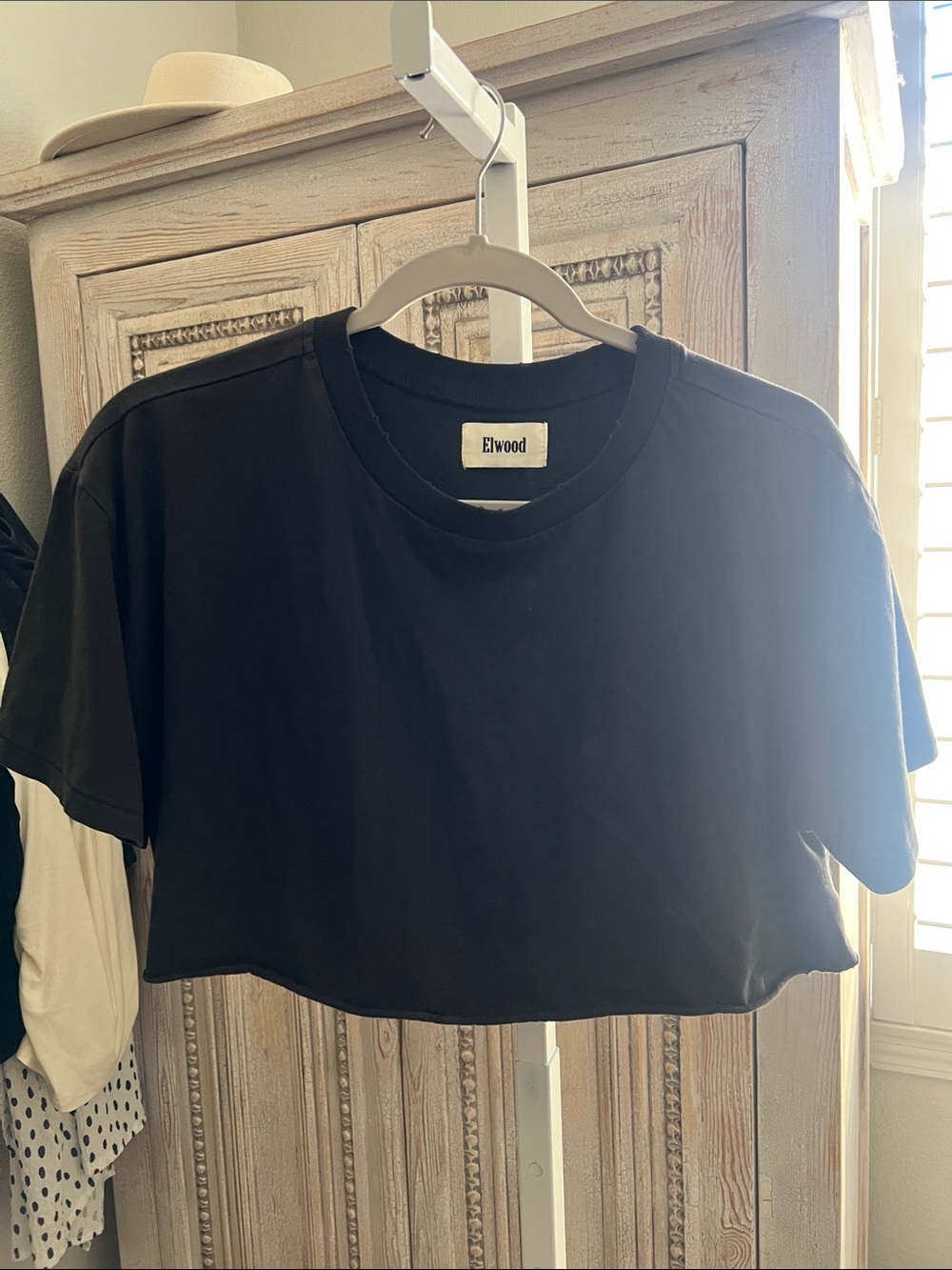 Elwood Women's Black Cropped Crew Tee